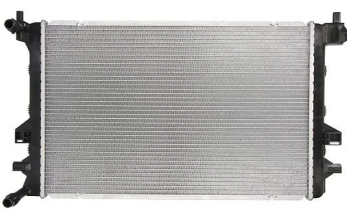 İTHAL 5Q0121251EJ | Volkswagen Passat 2015-2019 Model Arası 1.4 TSI CZCA Motor Su Radyatörü