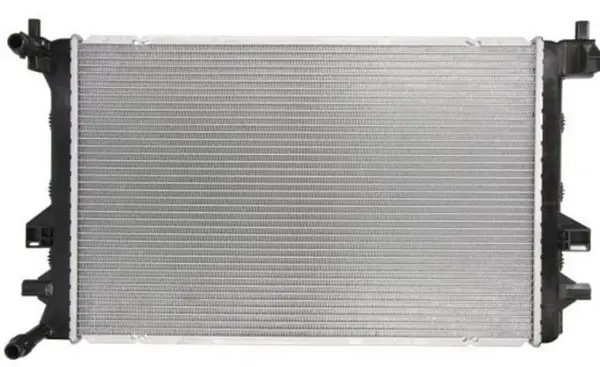 İTHAL 5Q0121251EJ | Volkswagen Passat 2015-2019 Model Arası 1.4 TSI CZCA Motor Su Radyatörü