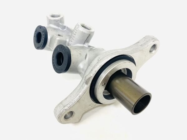 Renault Fluence 2012- 1.5 dCi Fren Ana Merkez BOSCH 0204701708